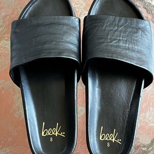 EUC Beek Black Leather “Pelican” Platform Sandals